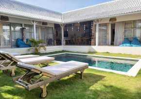 Villa White Karma
